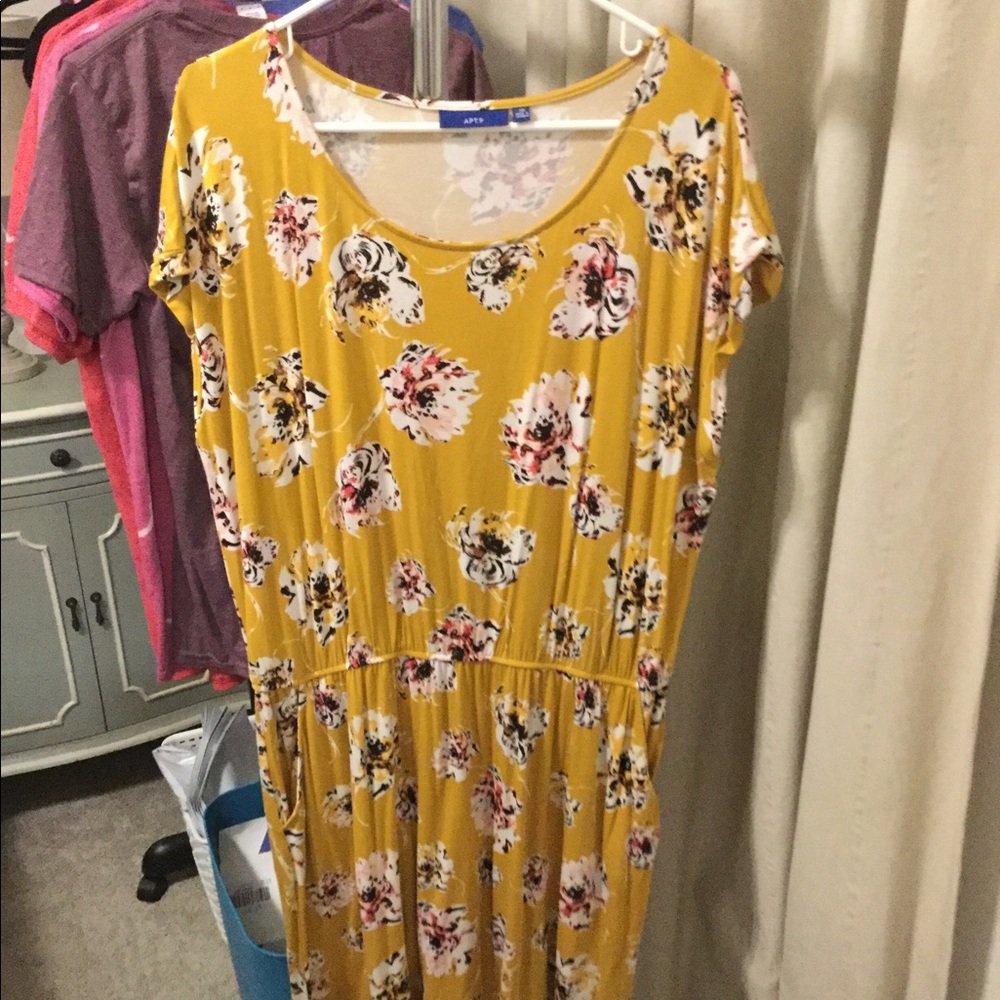 Apt 9 Dress